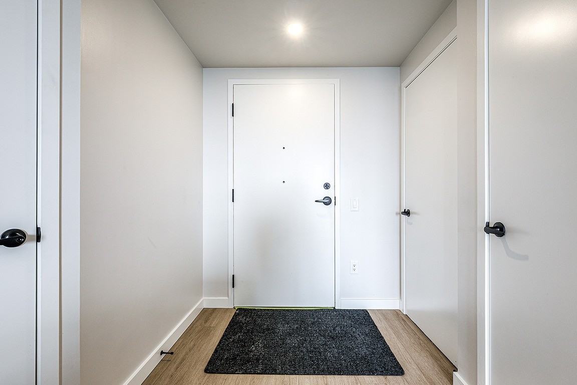 Sky Towers Apartments - Photo 3 of 33