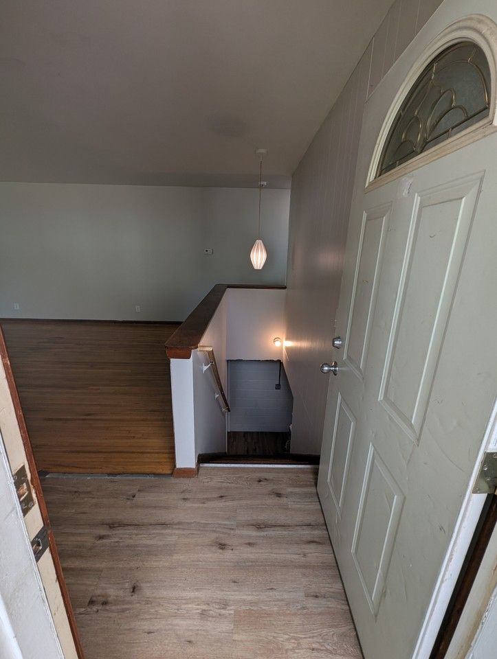 842 25th Ave Se #842 - Photo 3 of 38