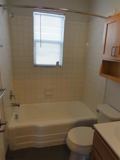 6230 Clay St Ne #6230C - Photo 5 of 7