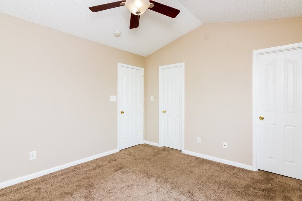 15257 Pangborn Pl - Photo 5 of 18