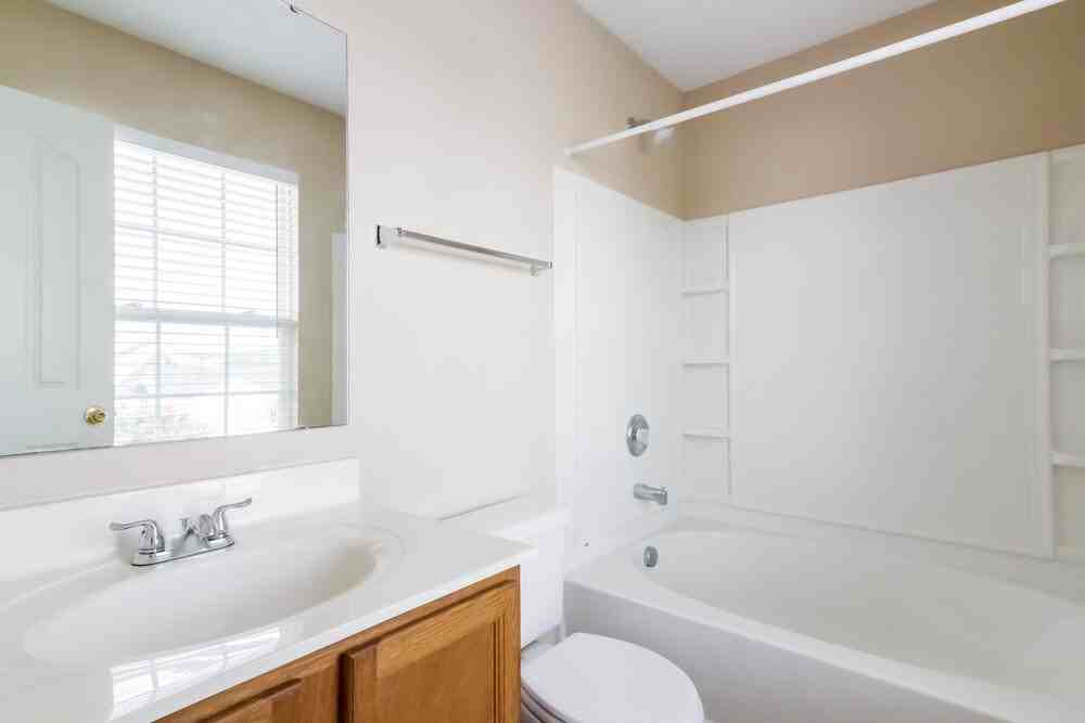 15257 Pangborn Pl - Photo 6 of 18
