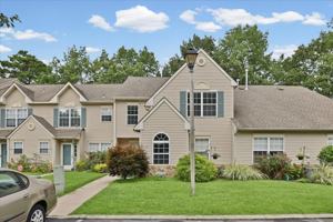 featured image of 2813 Falcon Ct #1