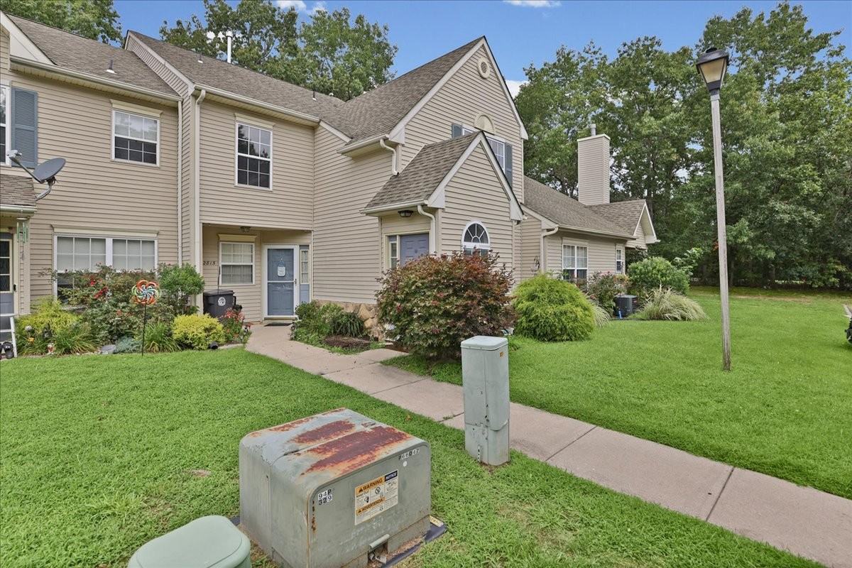 2813 Falcon Ct #1 - Photo 2 of 50