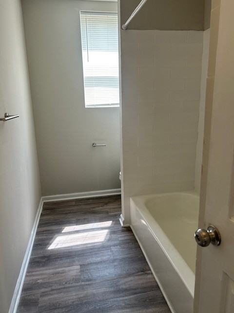 1712 E 25th St - Photo 4 of 8