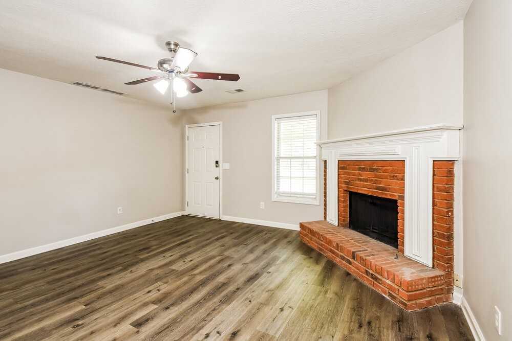 3224 Valley View St - Photo 5 of 16