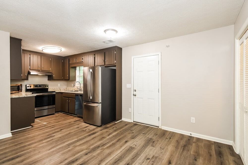 3224 Valley View St - Photo 6 of 16