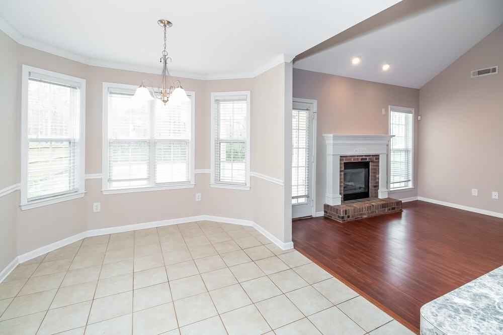 50 Pacific Ave - Photo 6 of 17