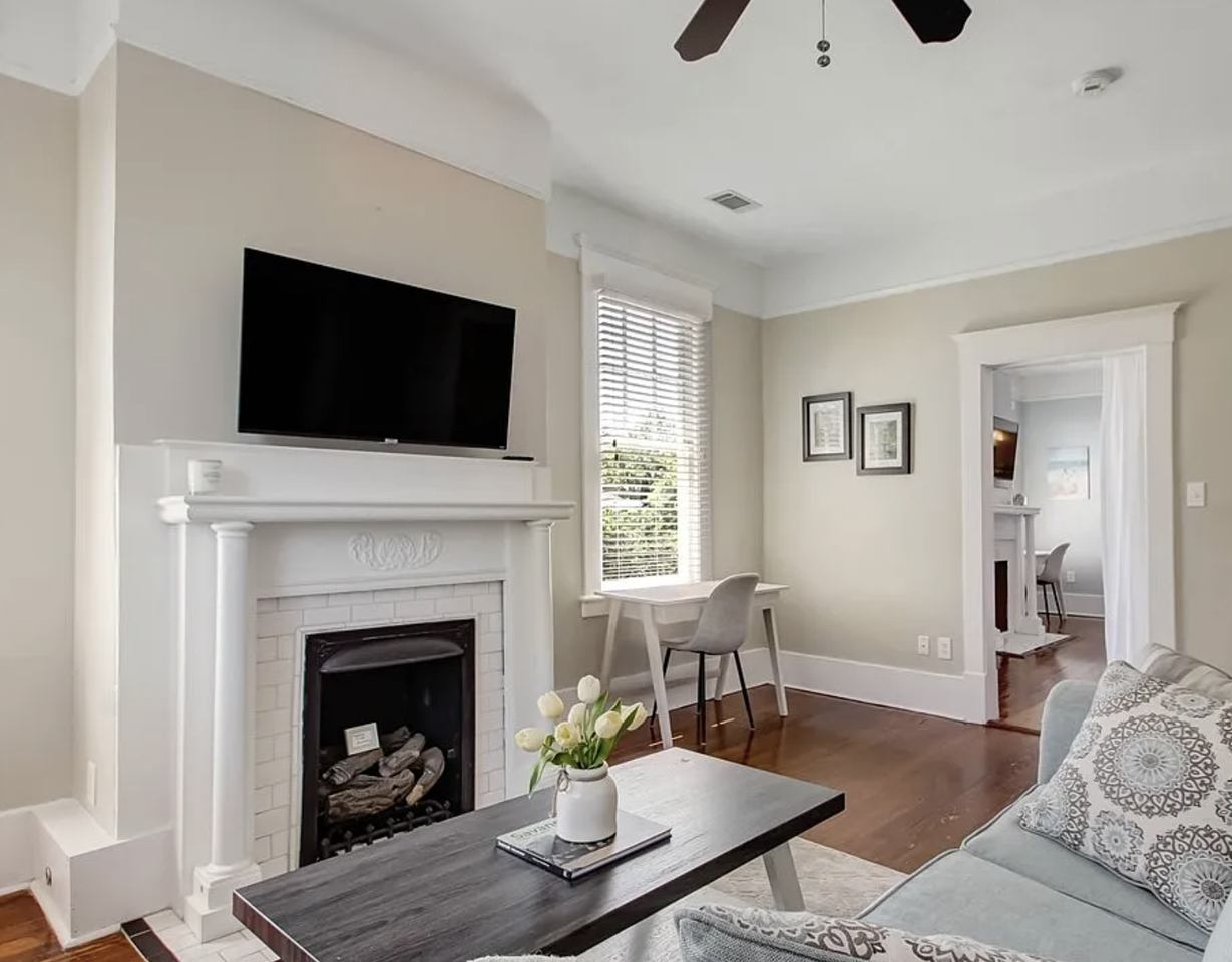 315 East 38th Street - 1Unit B #1 - Photo 6 of 28