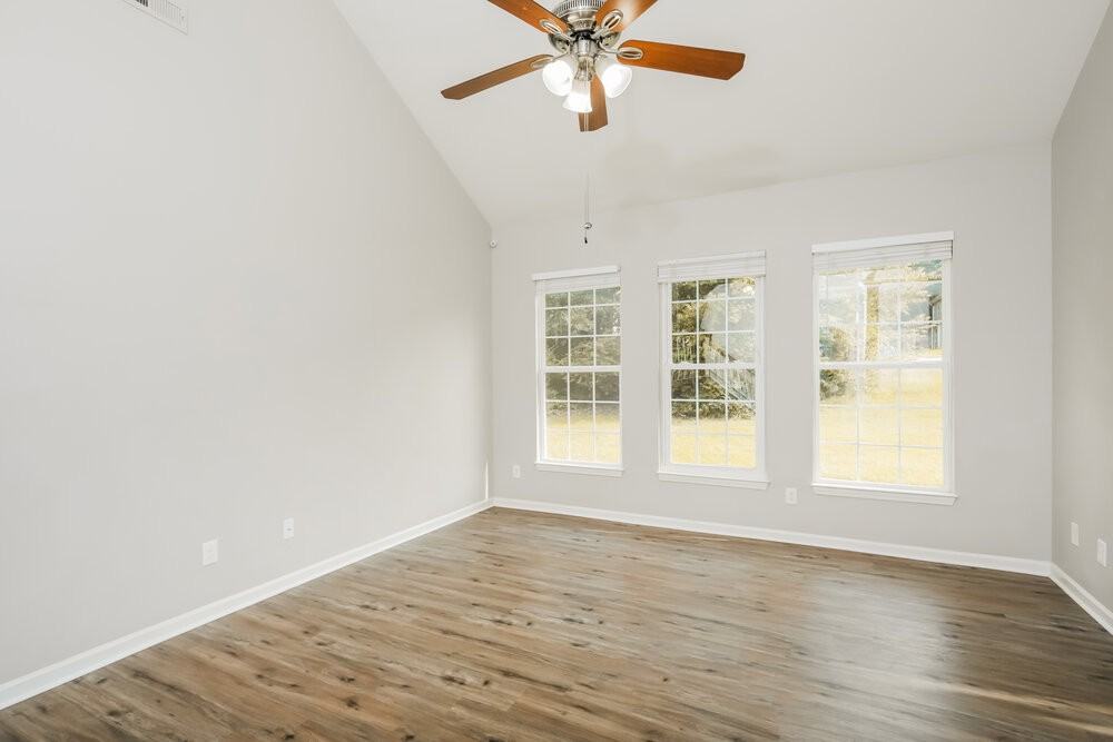 802 Shefford Town Dr - Photo 4 of 17