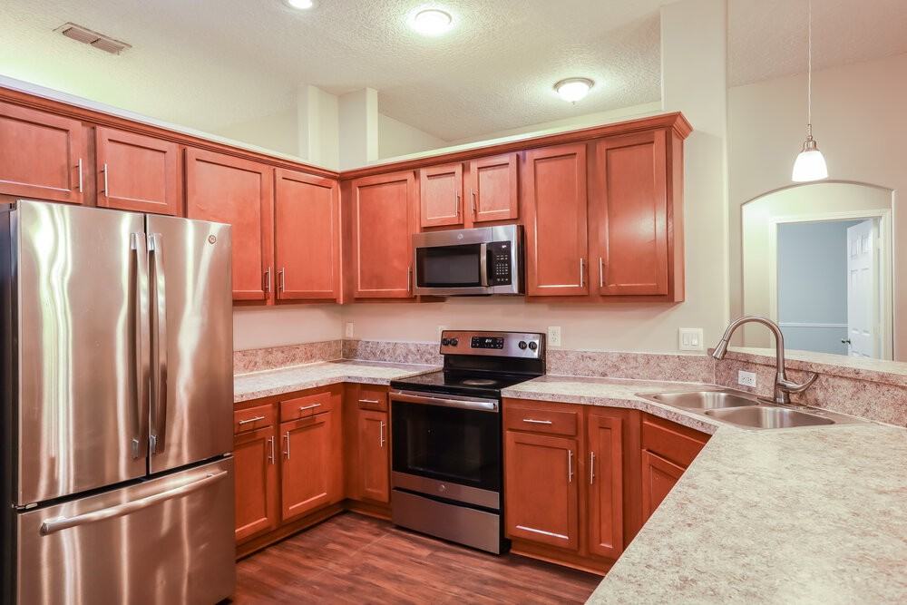 299 Thornbrook Ct - Photo 6 of 16