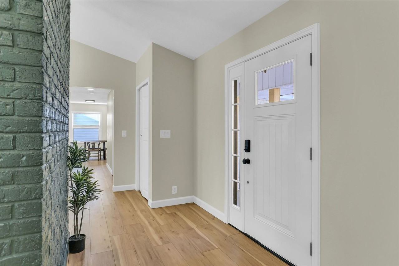 4011 Danbury Dr - Photo 5 of 28