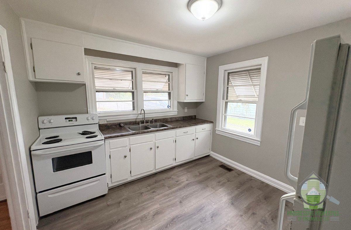 212 Glenn Rd #1 - Photo 4 of 12