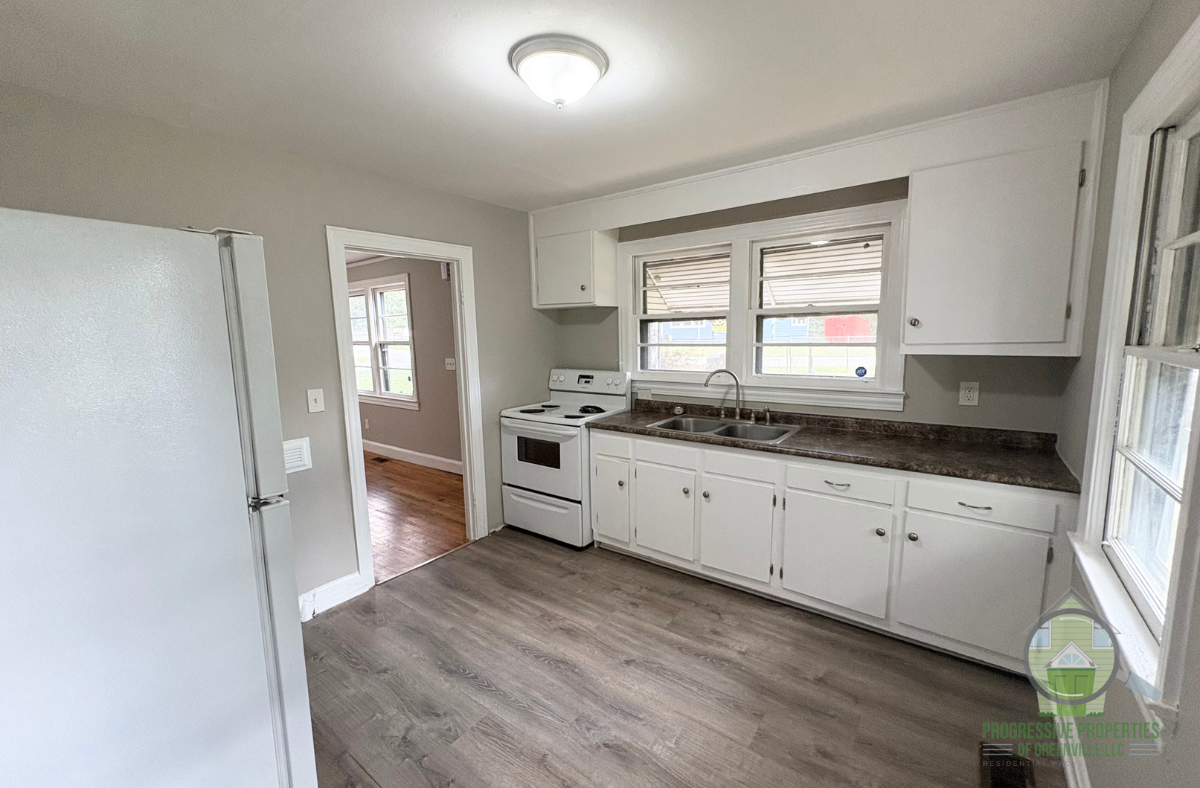 212 Glenn Rd #1 - Photo 5 of 12