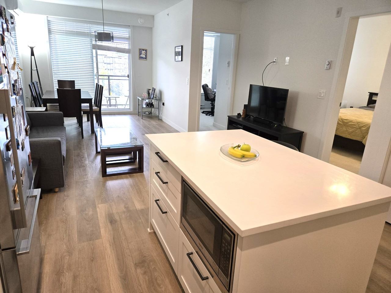 5415 Brydon Cres - Photo 6 of 20