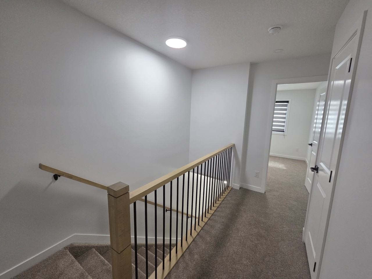 11819 83 St Nw - Photo 5 of 18