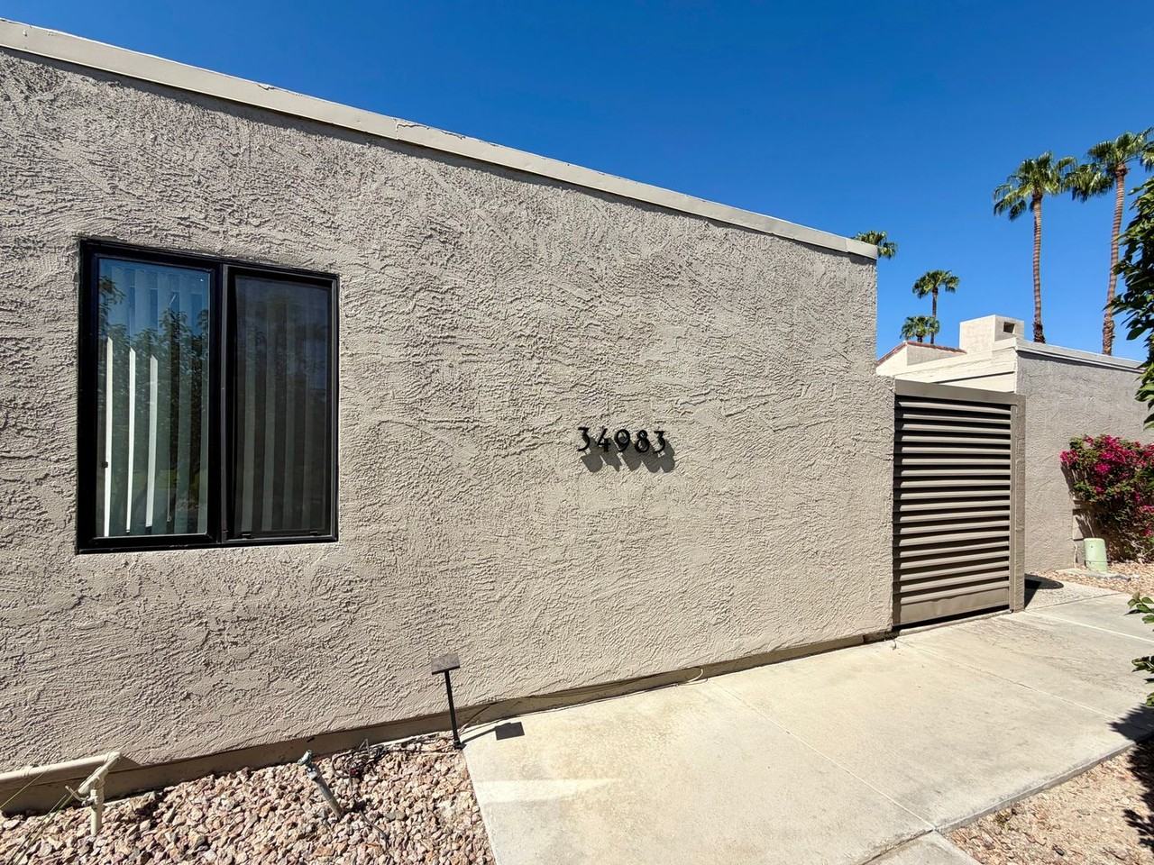 34983 Mission Hills Dr - Photo 2 of 31
