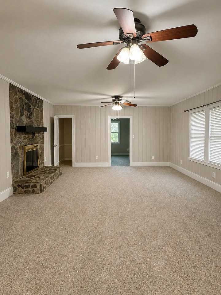229 Cobb St - Photo 7 of 20