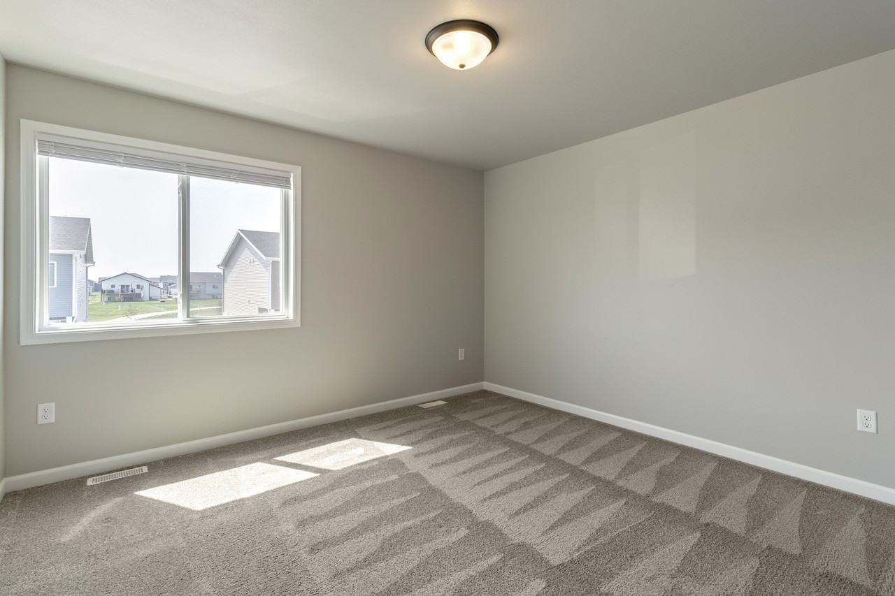 826 United Dr #1 - Photo 5 of 12