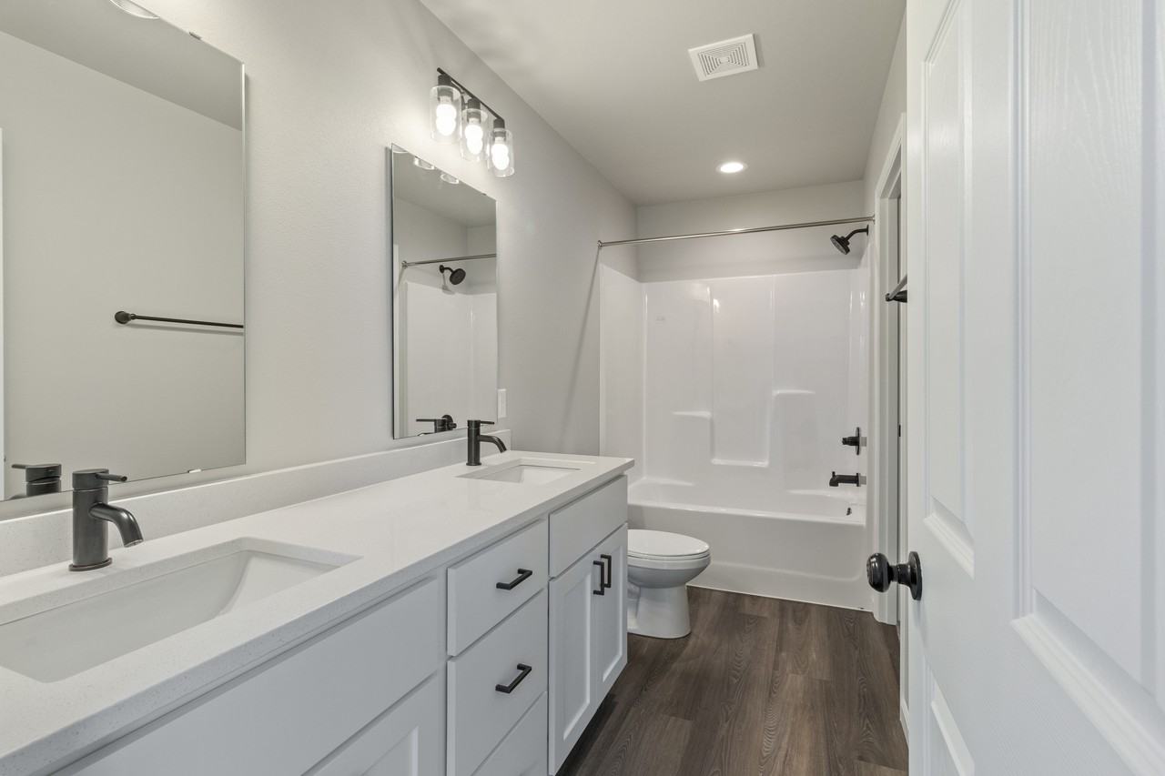 826 United Dr #1 - Photo 6 of 12