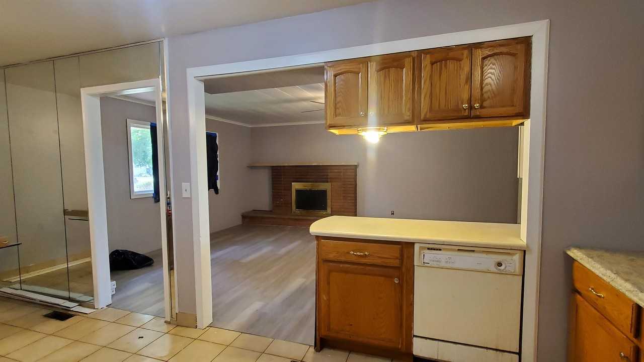 1716 Briarwood Dr #1 - Photo 6 of 43