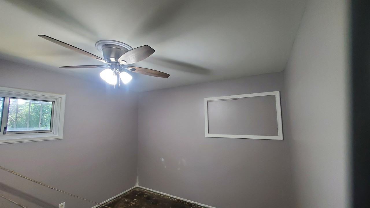 1716 Briarwood Dr #1 - Photo 7 of 43