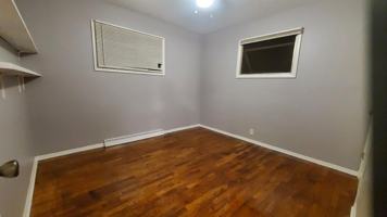 featured image of 3913 Larchmont St #1