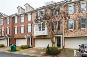 featured image of 600 Vinings Estates Dr Se #1