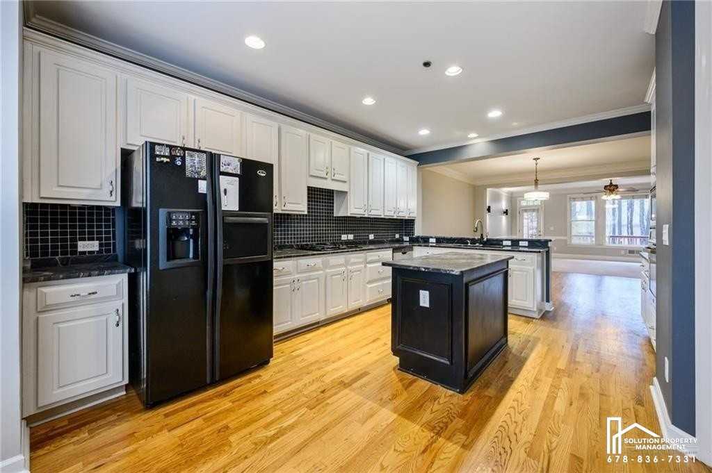 600 Vinings Estates Dr Se #1 - Photo 6 of 20