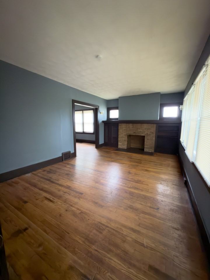 2408 Monterey St #1 - Photo 3 of 15