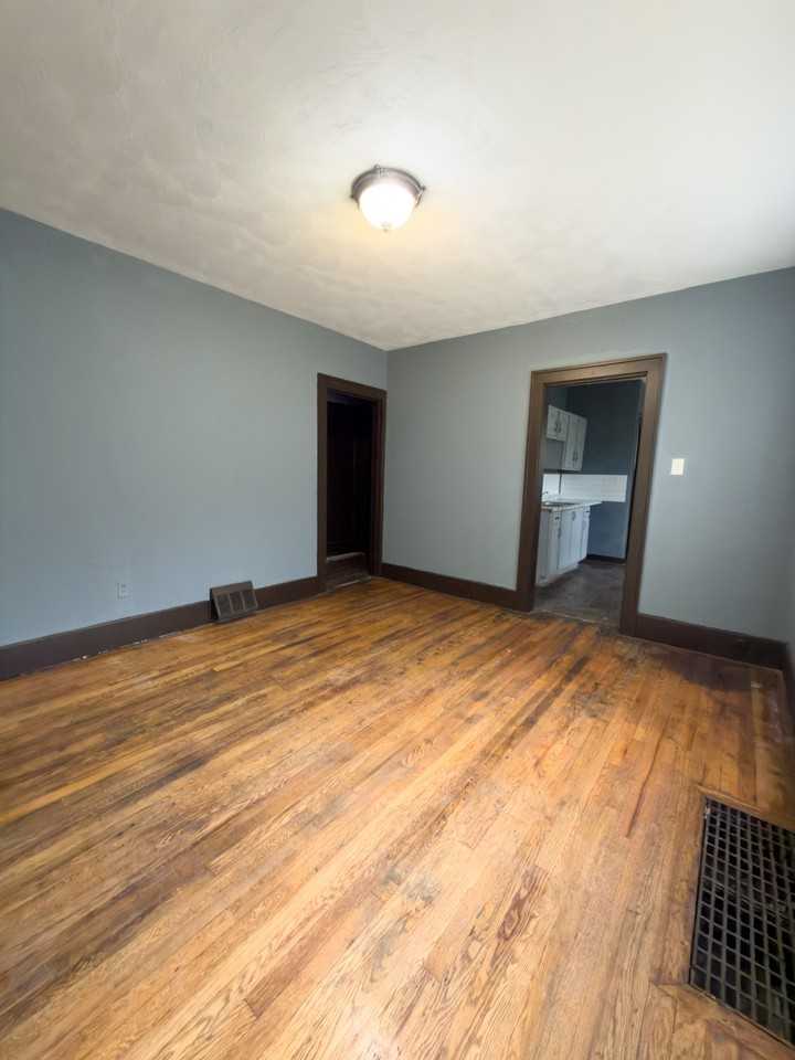 2408 Monterey St #1 - Photo 4 of 15