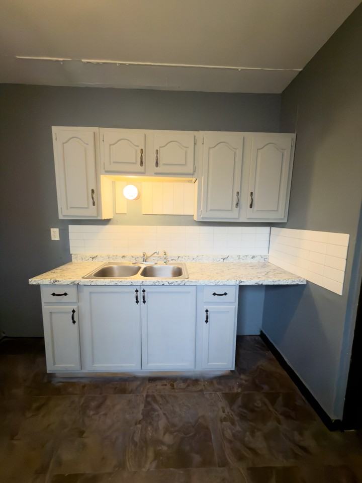 2408 Monterey St #1 - Photo 6 of 15