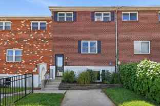 438 W Chestnut St - Photo 1 of 1