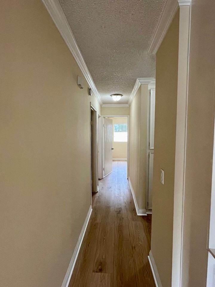 6060 Mount Aguilar Dr - Photo 7 of 21