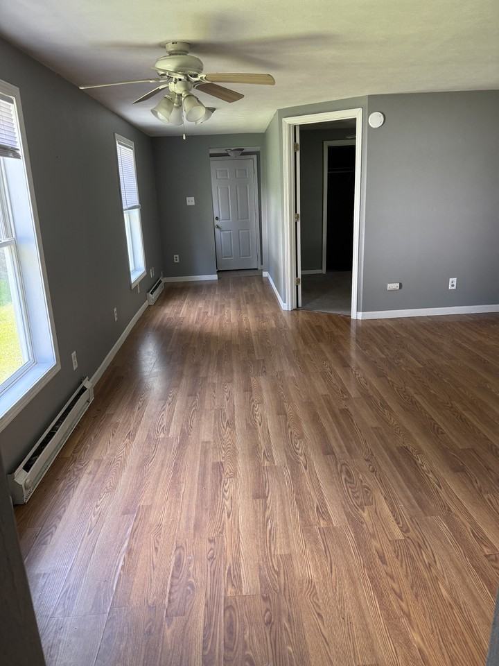 5217 W Monroe Rd #1 - Photo 3 of 8
