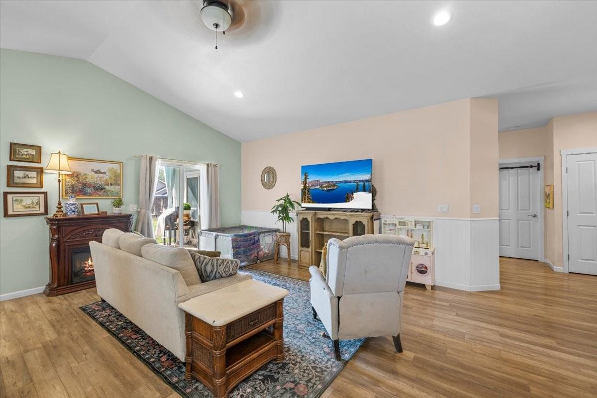 3852 Anthem Ave #1 - Photo 7 of 17