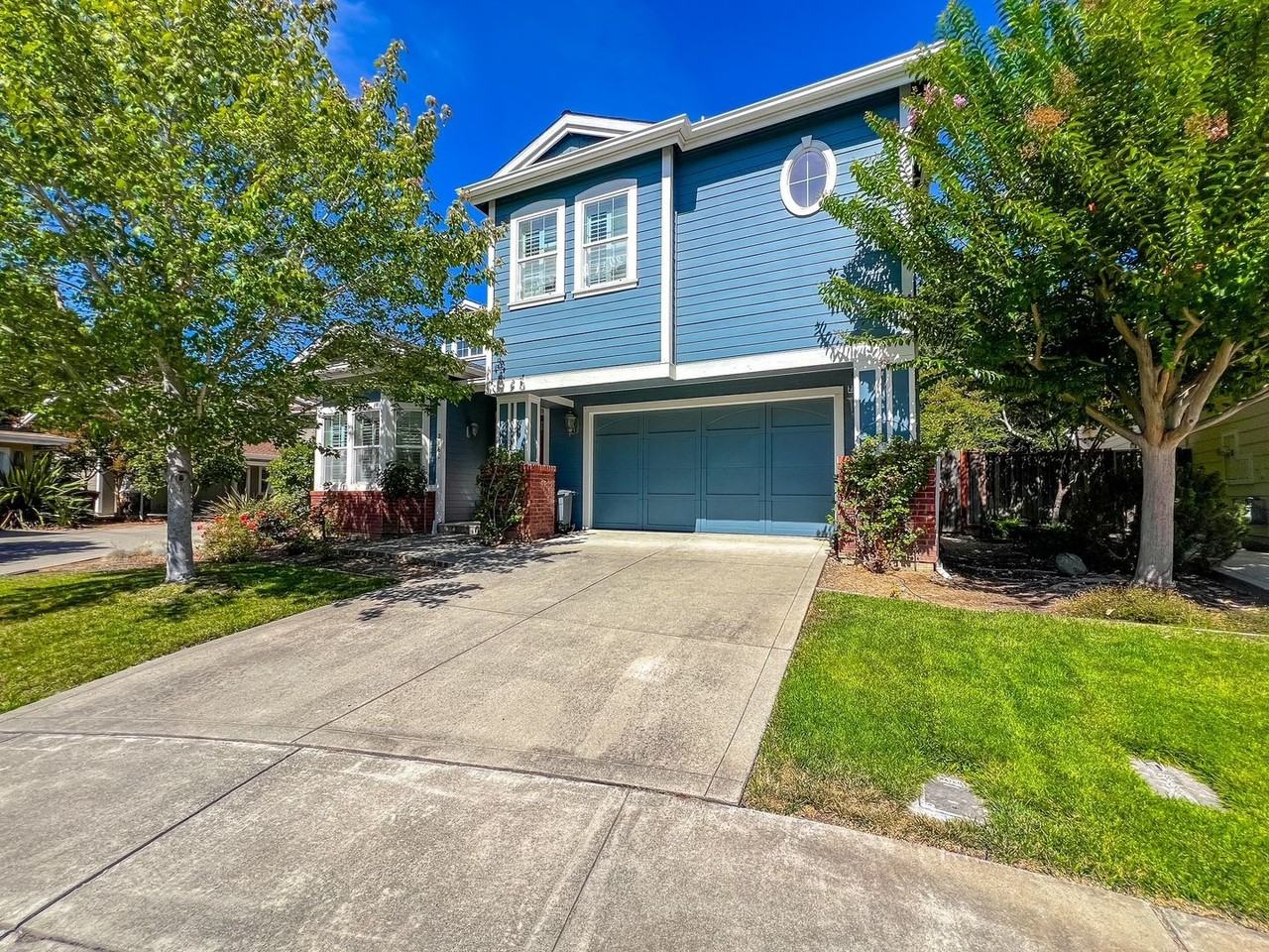 2160 Ranch Ct - Photo 2 of 48