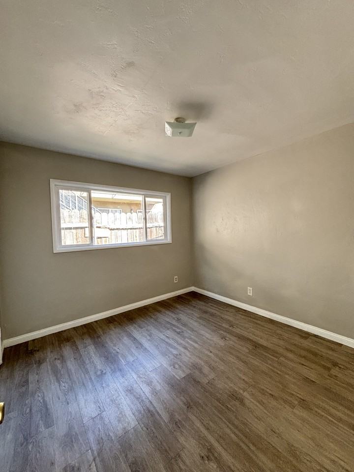 4943 Cape May Ave #4943 - Photo 3 of 13