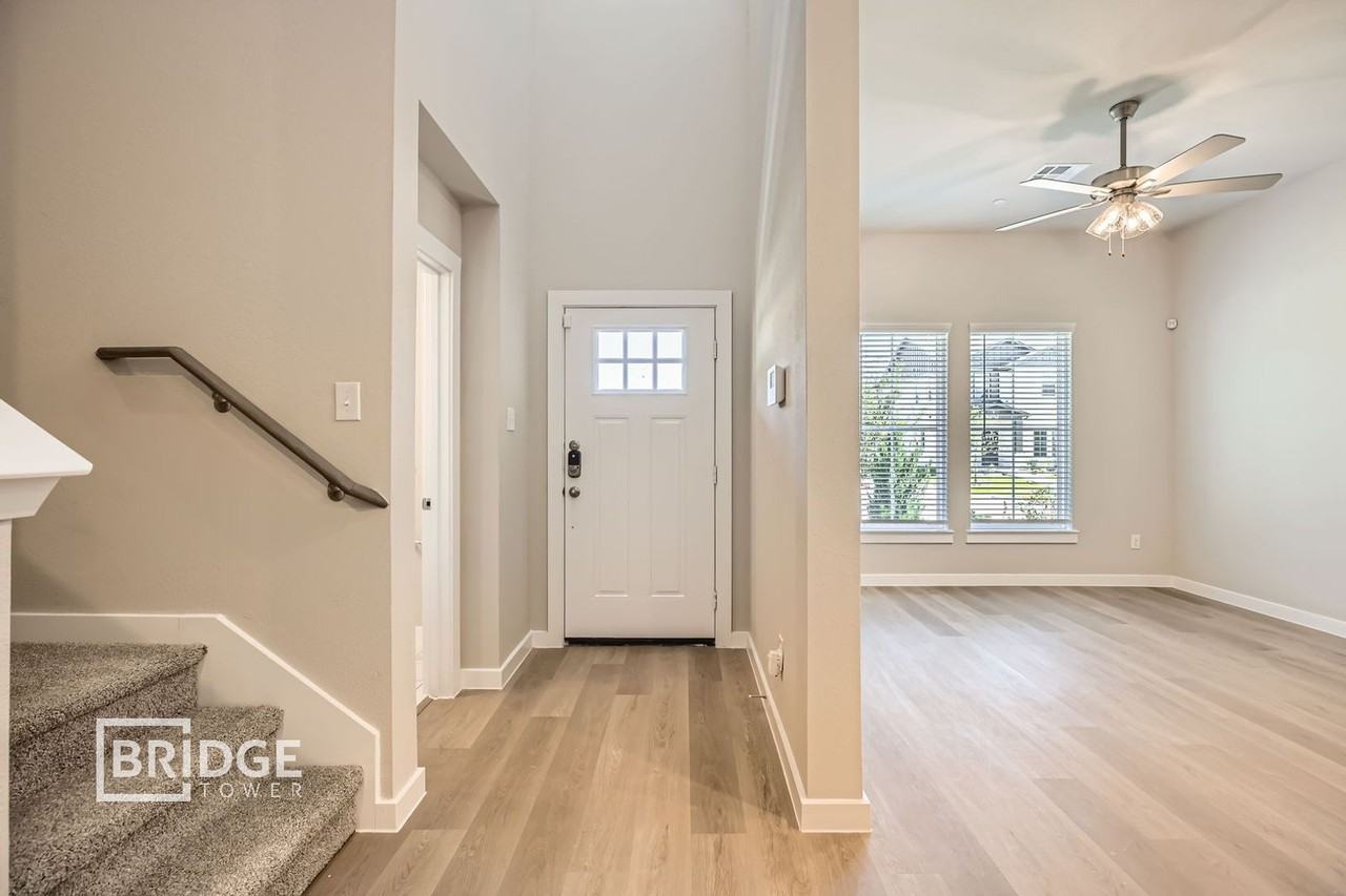 1012 Oliver Dr - Photo 7 of 17