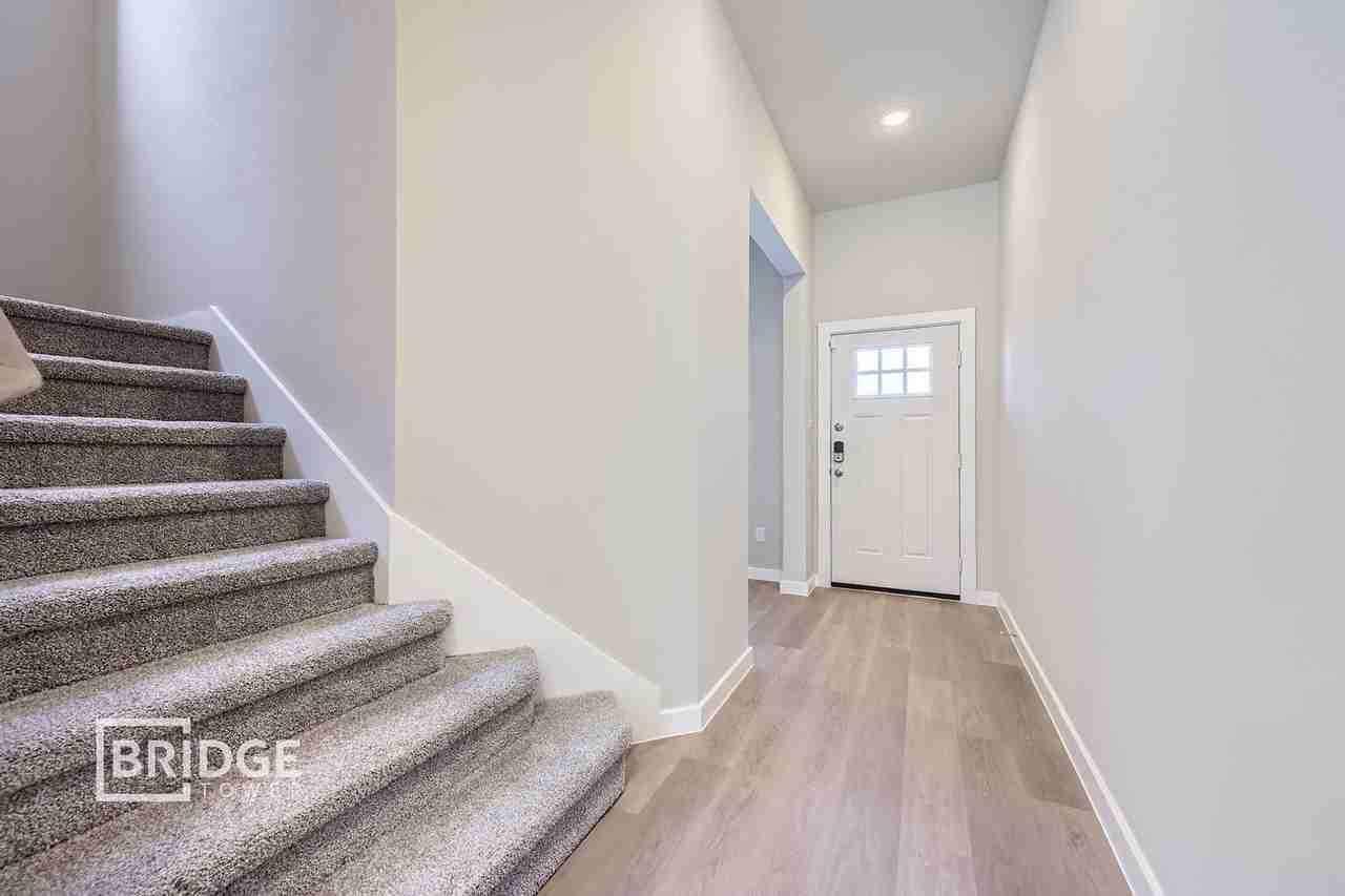 933 Jacquelyne Dr - Photo 7 of 17
