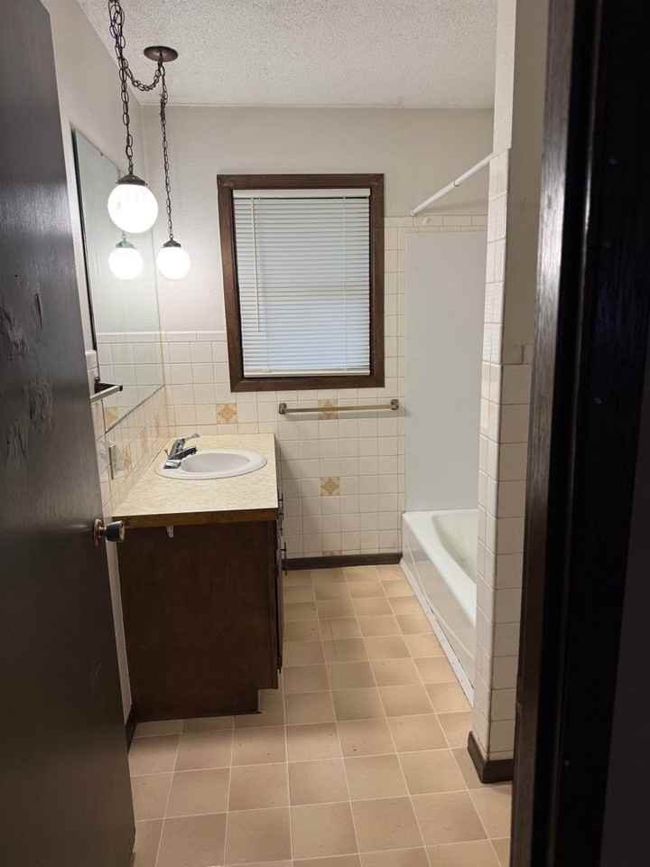 812 North 7th Street - Photo 5 of 12