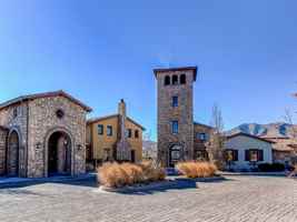 featured image of 2643 S Orchard St #1