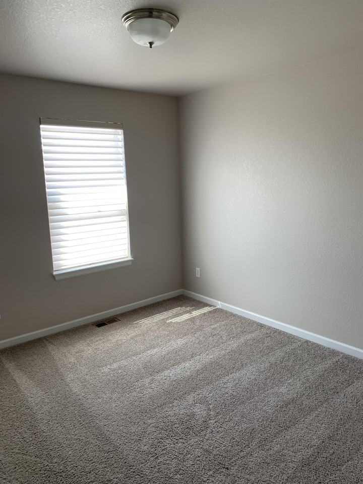 2643 S Orchard St #1 - Photo 6 of 18