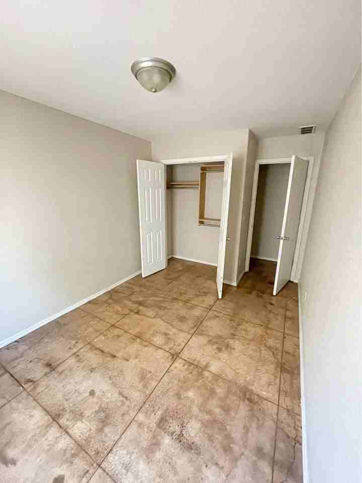 439 N Young St #439 - Photo 6 of 10