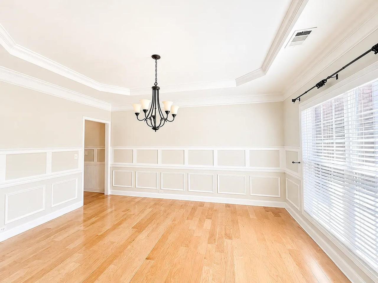 10 Lynell Pl #1 - Photo 5 of 45