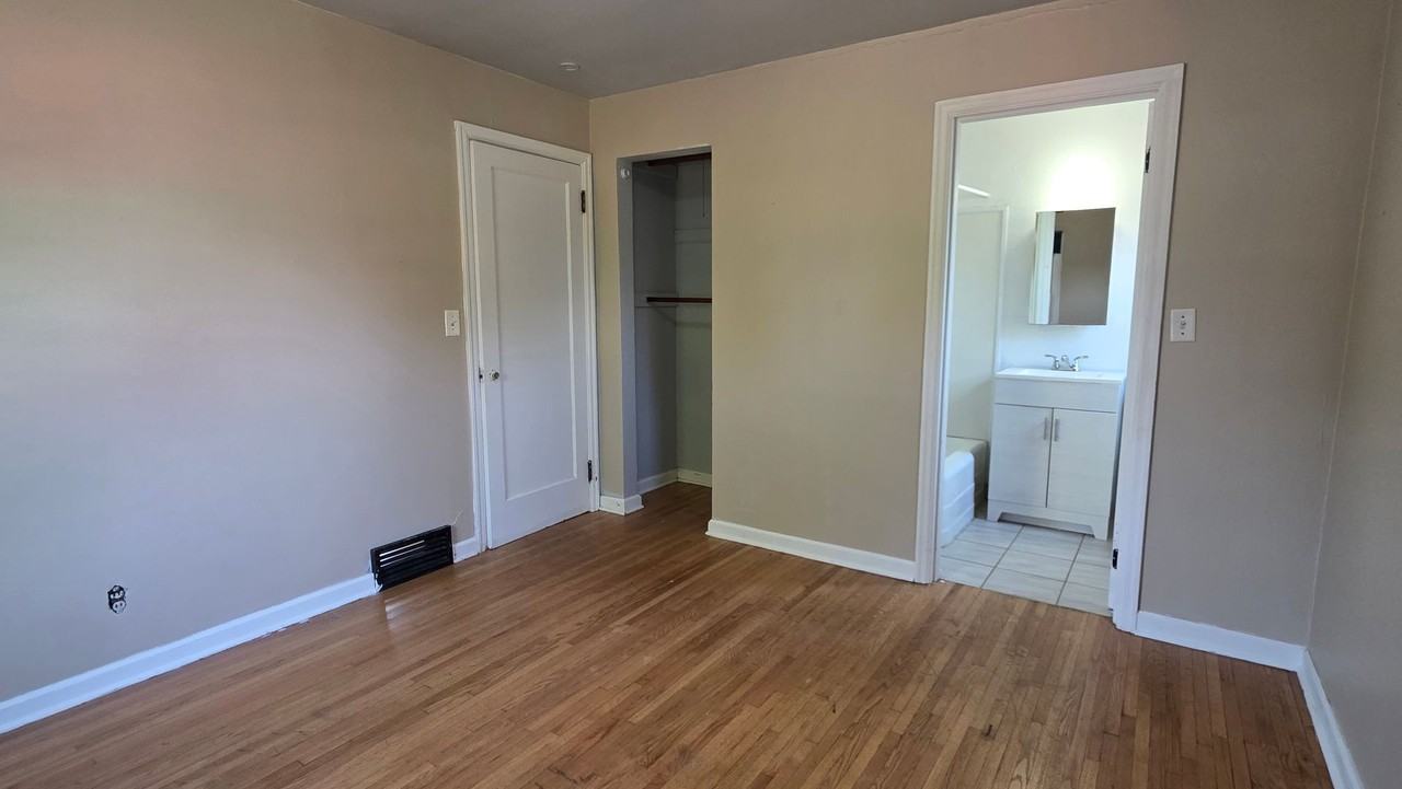 501 Wells Ave N #A - Photo 5 of 10
