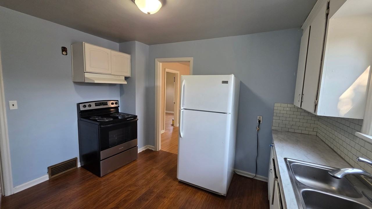 501 Wells Ave N #A - Photo 7 of 10