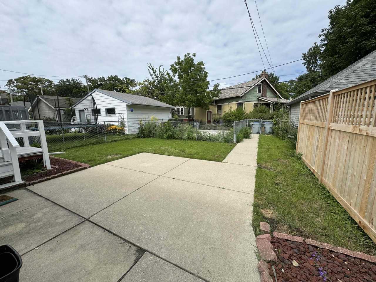 2210 E Bennett Ave Lowr - Photo 5 of 20
