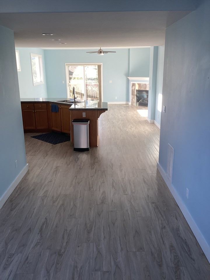 475 Se 35th St #F29 - Photo 4 of 28