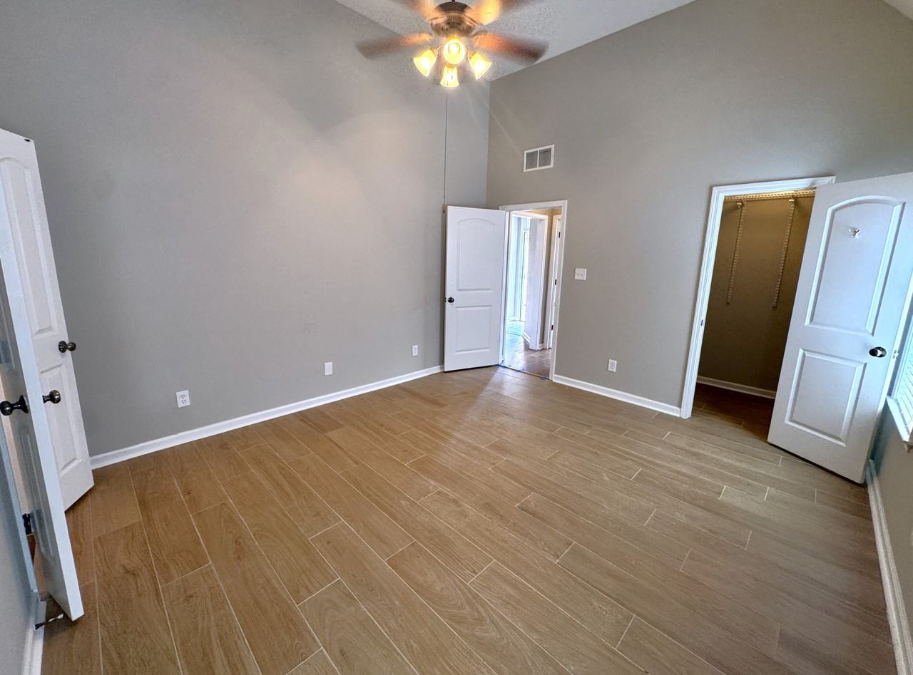 10228 Morning Hill Dr #1 - Photo 4 of 25