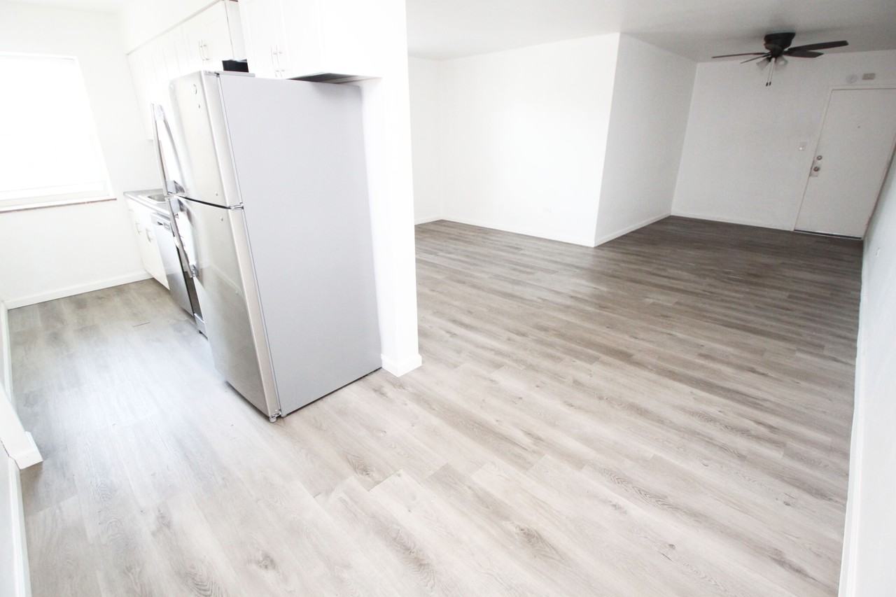 909 California AvenueApt. 208 #208 - Photo 2 of 13